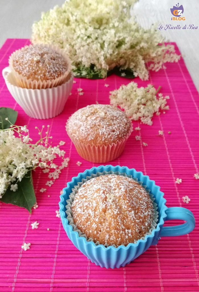 Muffins mit Holunderblüten