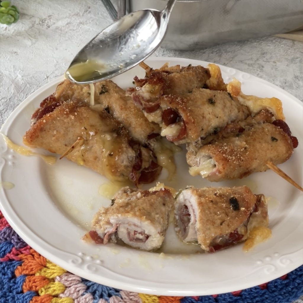 Panierte Schweinelende-Rouladen