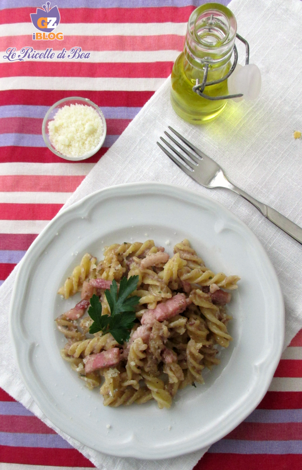 Pasta mit Radicchio und cremigem Speck