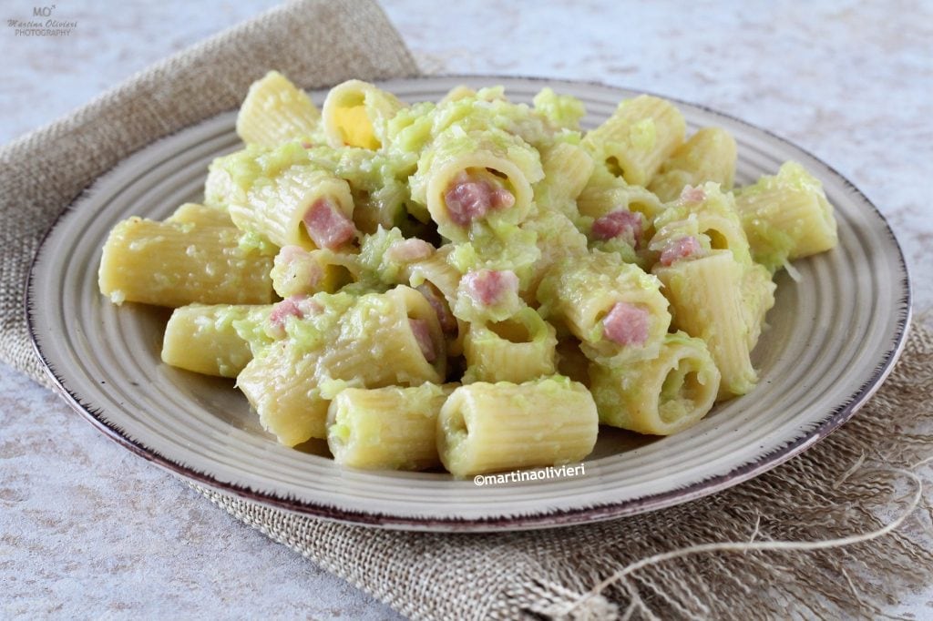 Pasta mit Wirsing und Speck