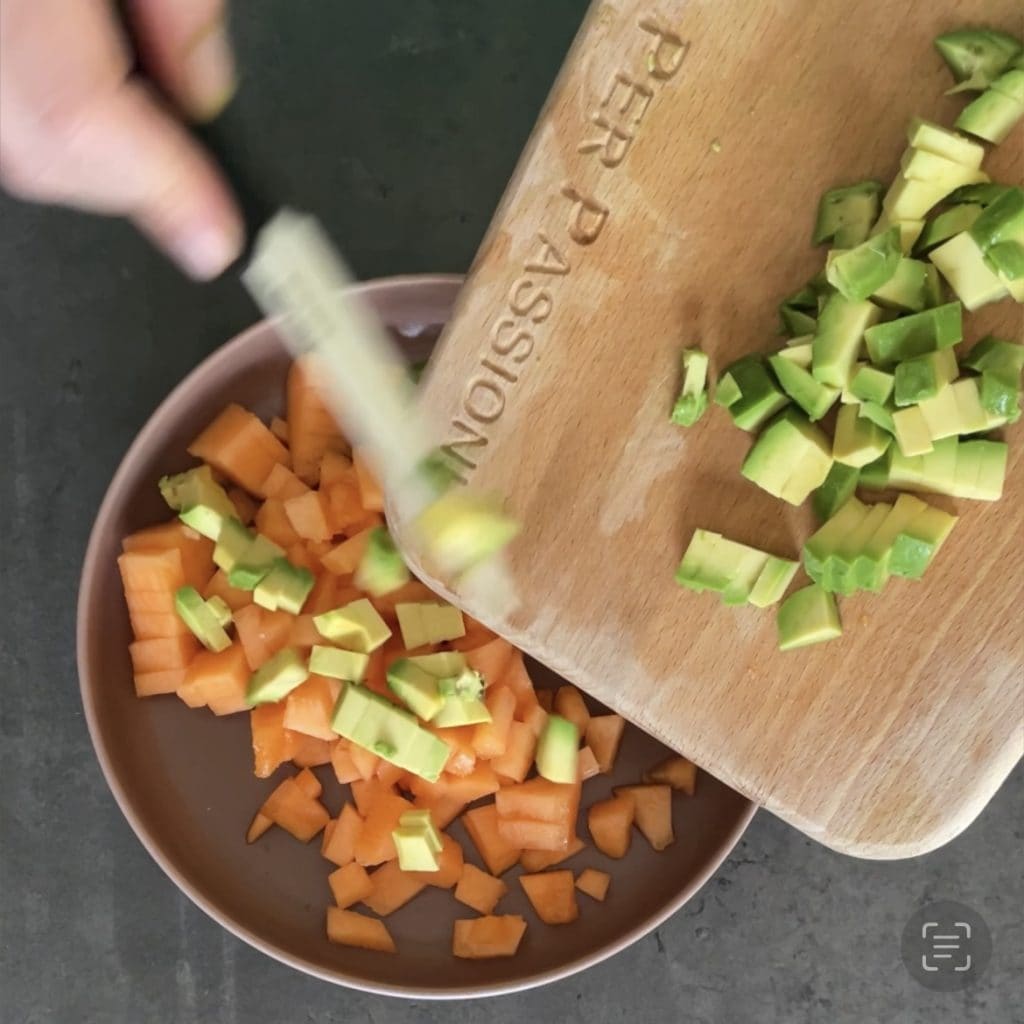 Reissalat mit Schinken und Melone mit Avocado