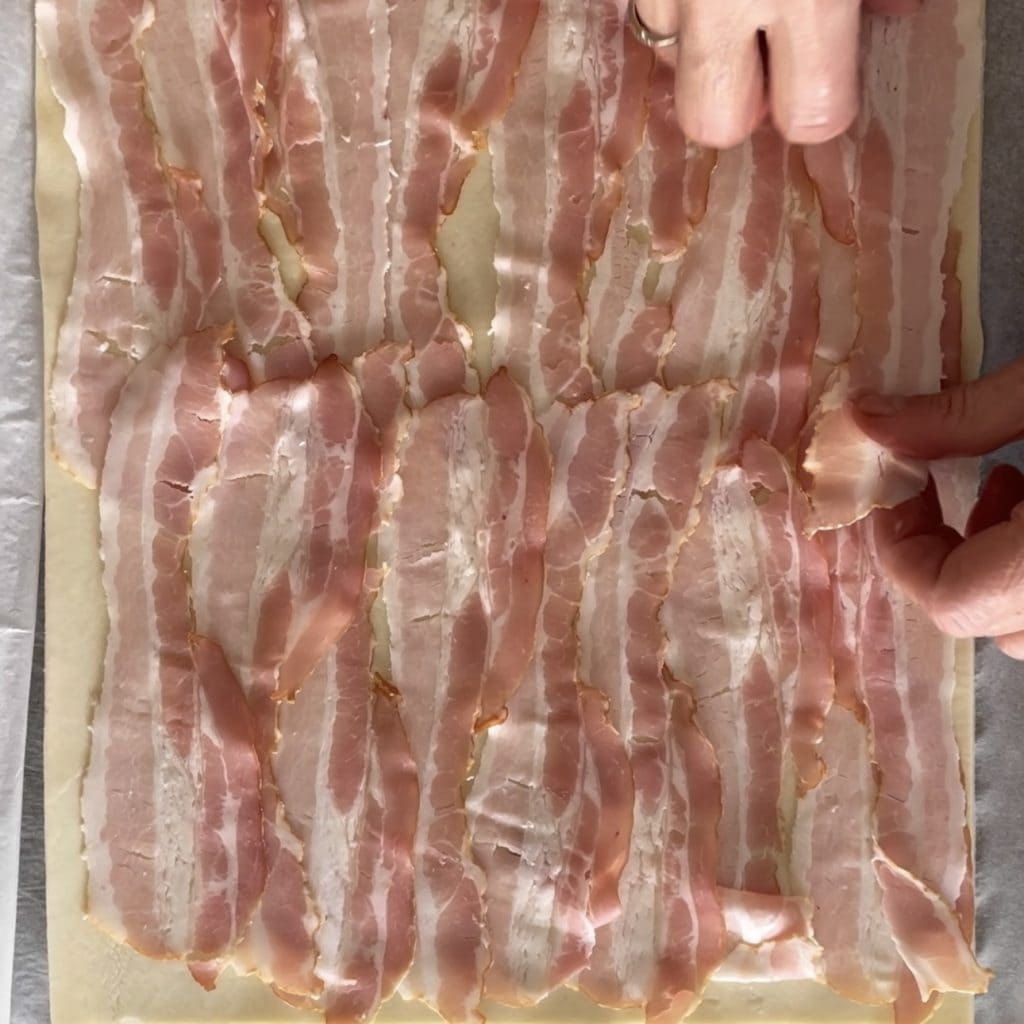 Salziger Blätterteig-Weihnachtsbaum