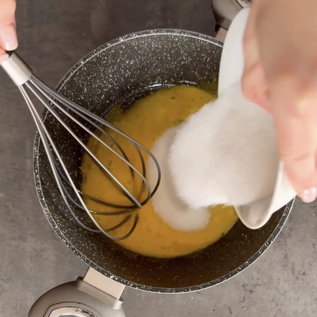 Süßer Blätterteigkörbchen