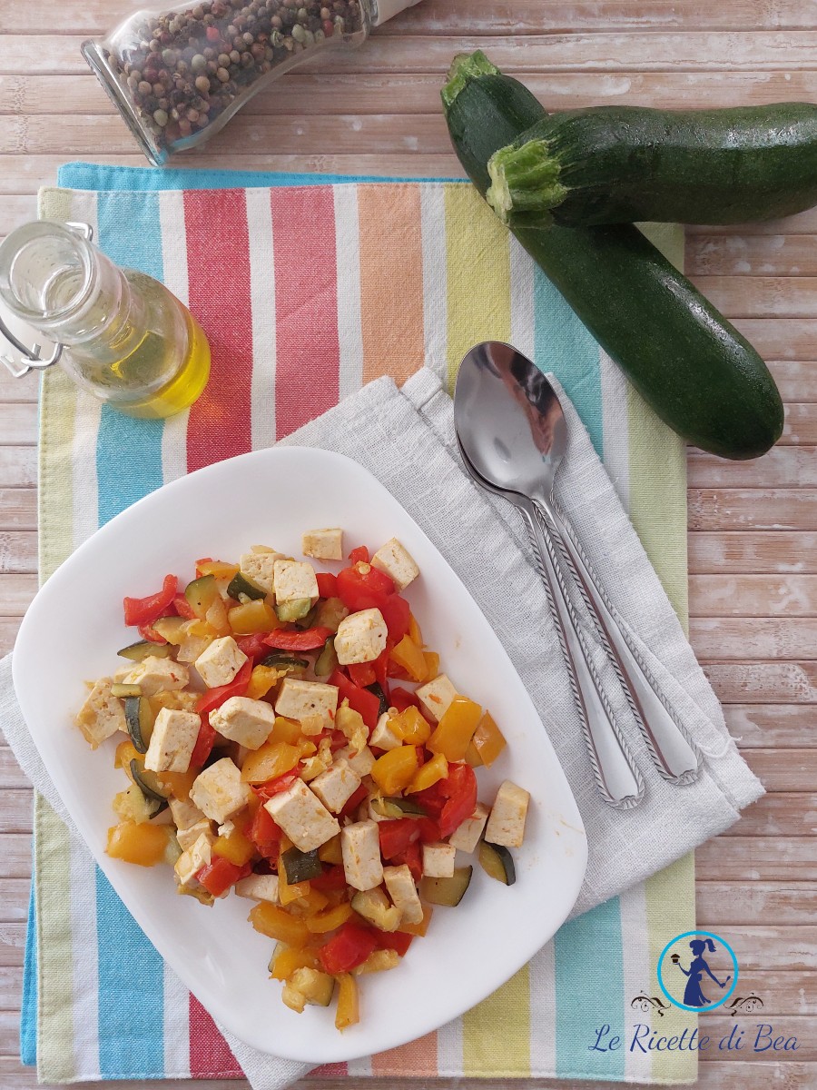 Gebratener Tofu mit Pfannengemüse ohne Sojasoße