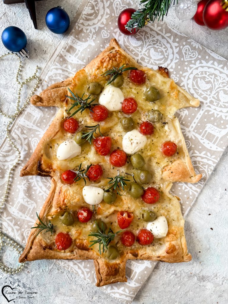 Weihnachtsbaum herzhafter Kuchen