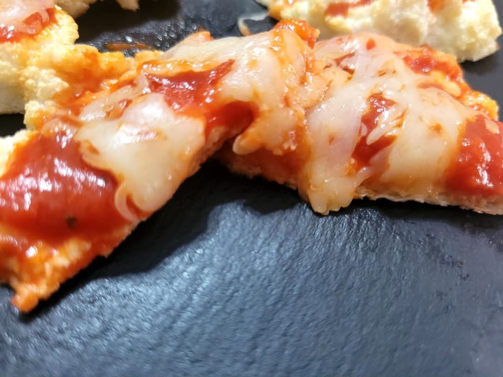 Pizzawolken in der Heißluftfritteuse