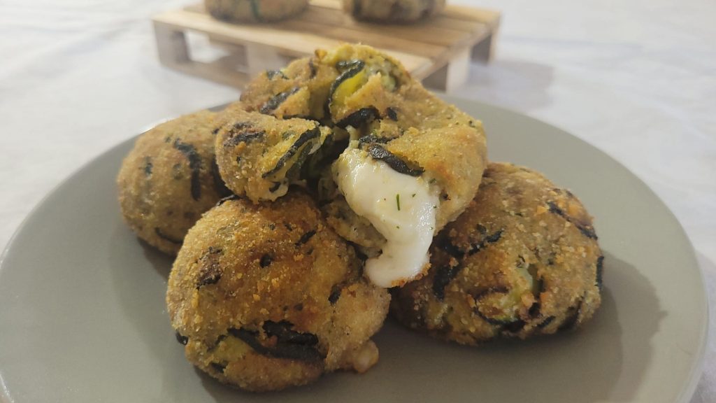 Zucchini-Frikadellen in der Heißluftfritteuse