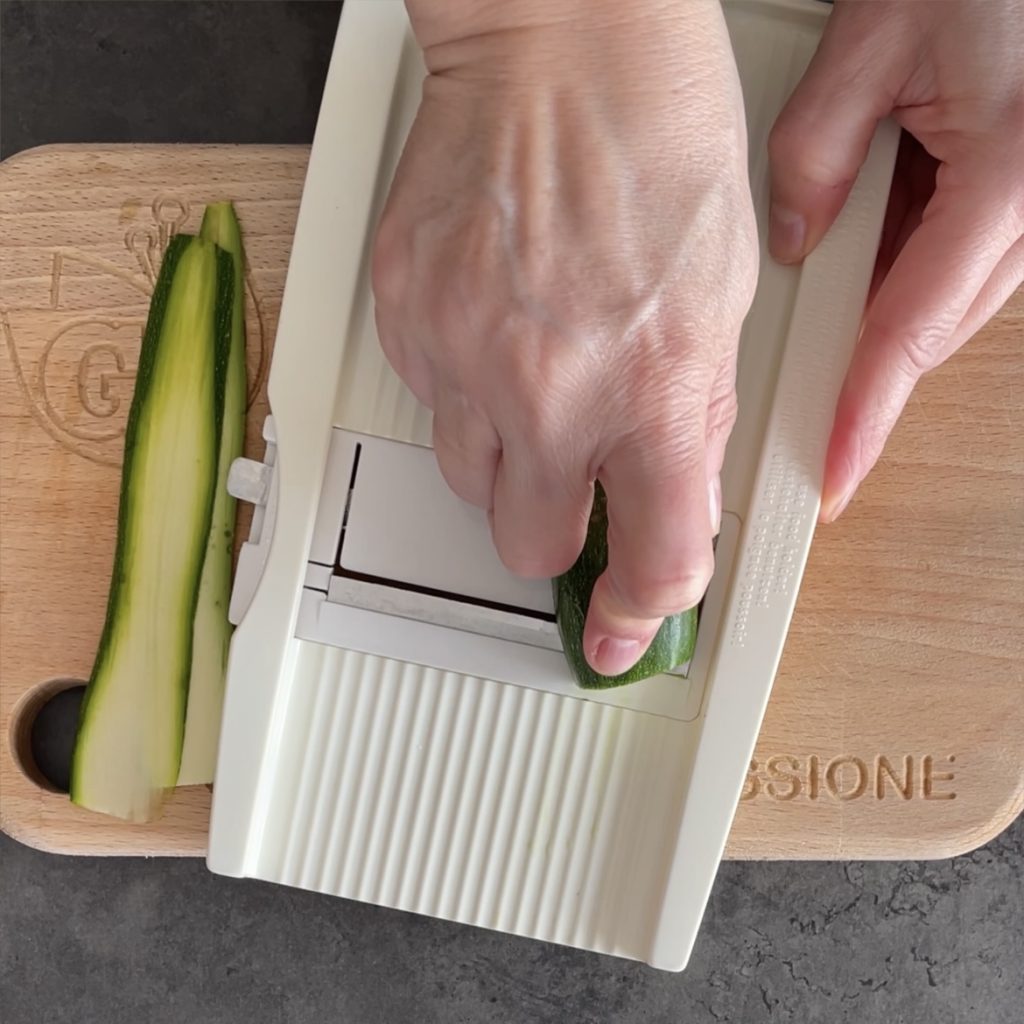 Involtini di zucchine e philadelphia