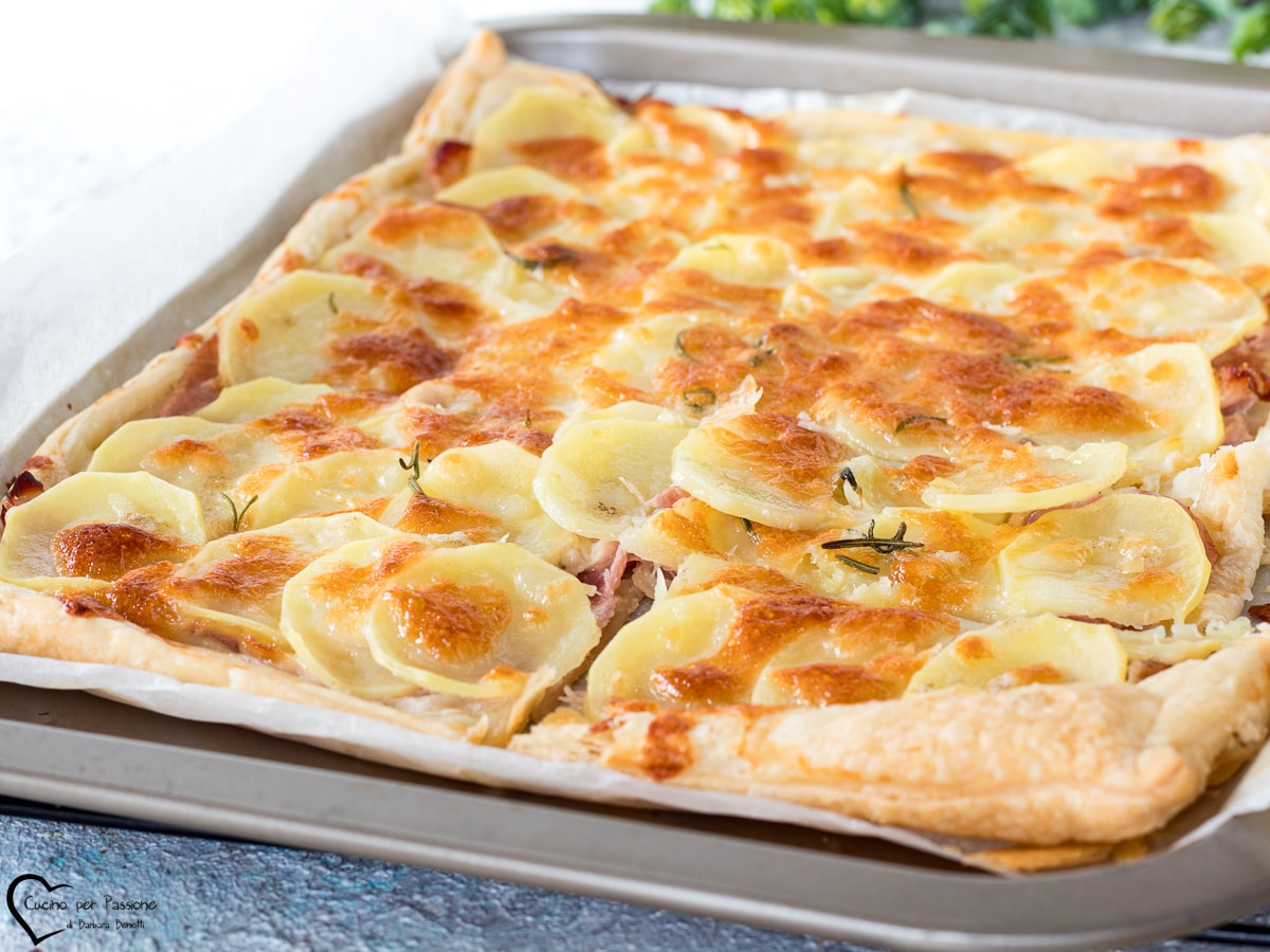 BLÄTTERTEIG MIT KARTOFFELSCHEIBEN