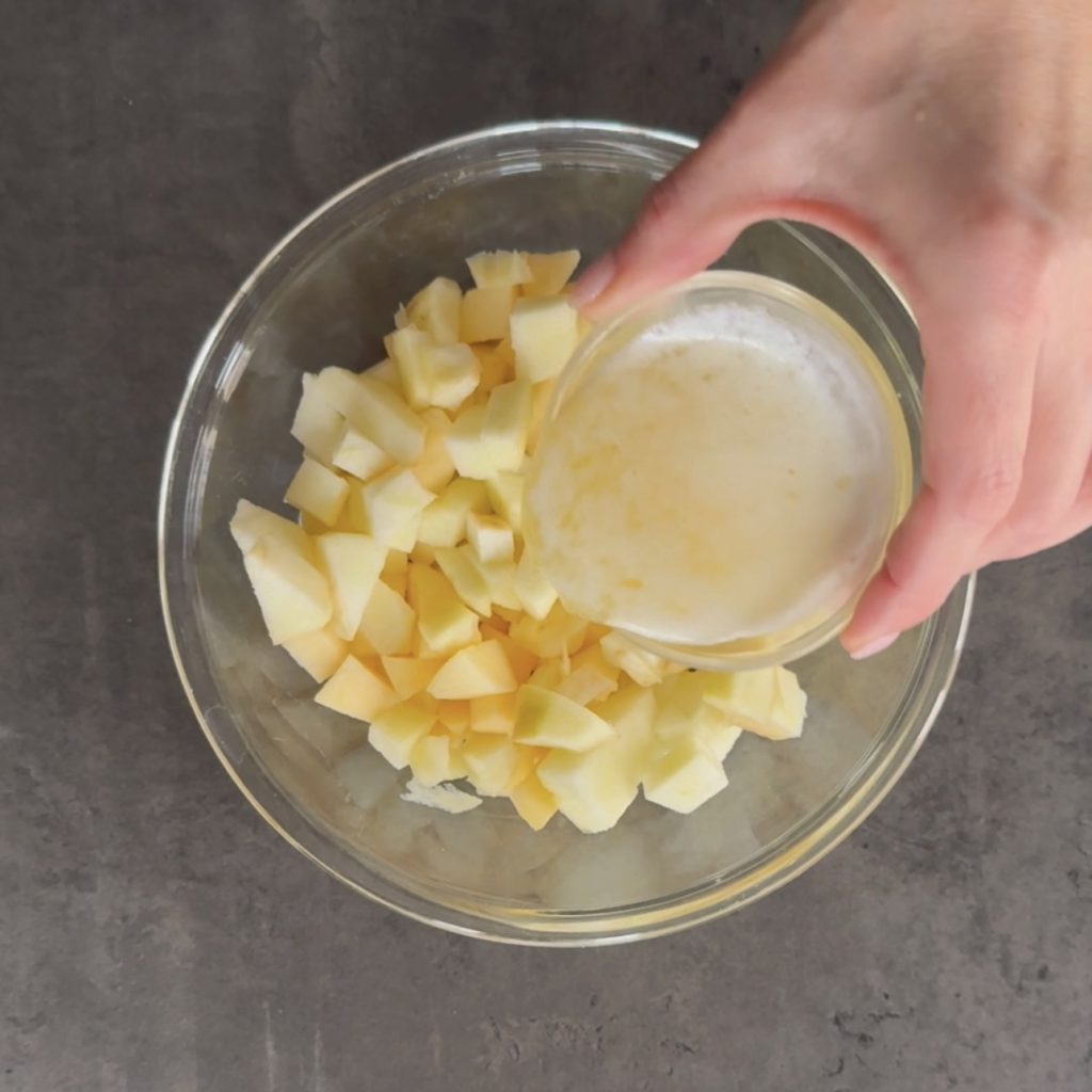 blätterteigrolle mit äpfeln und marmelade