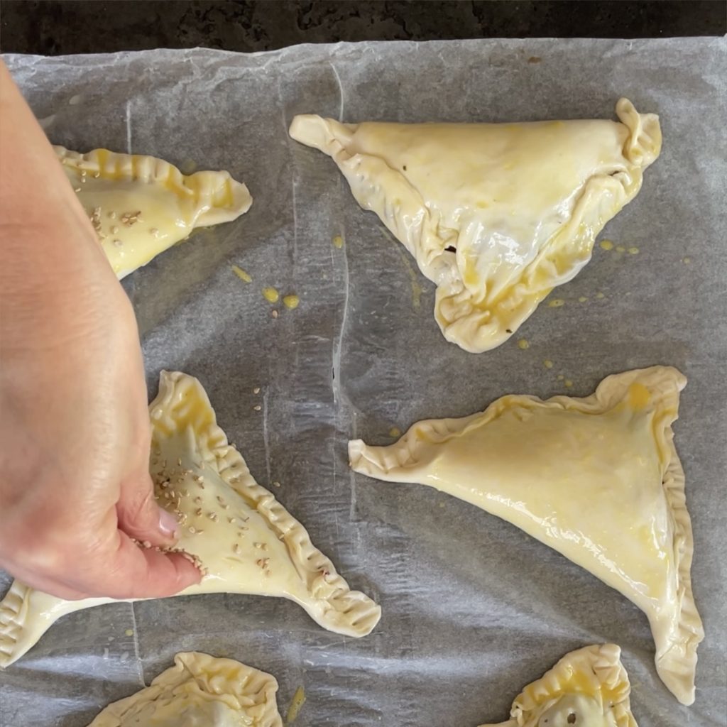 blätterteigtaschen mit pilzen