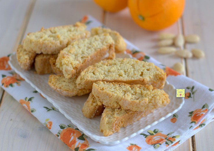 Cantucci mit Orange und Mandeln