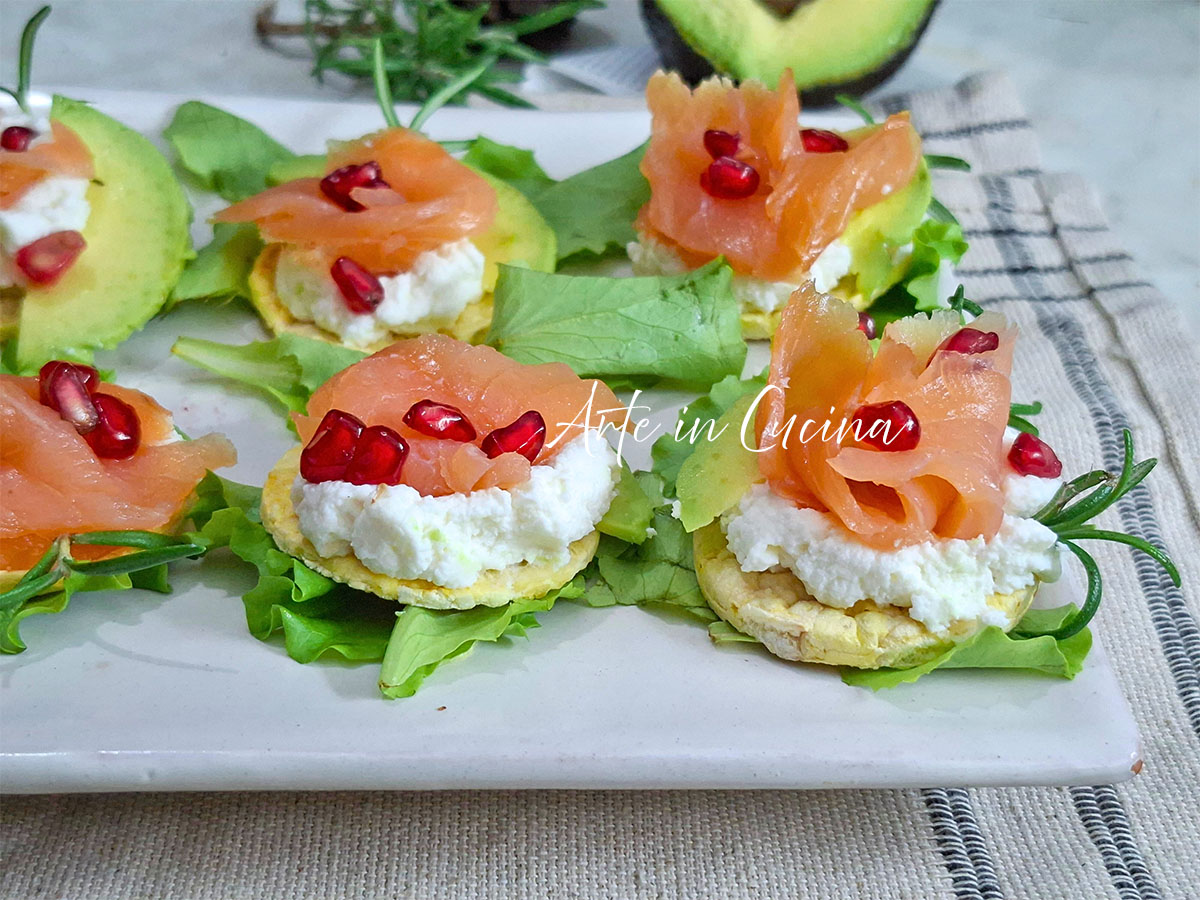 CROSTINI mit LACHS und KÄSE