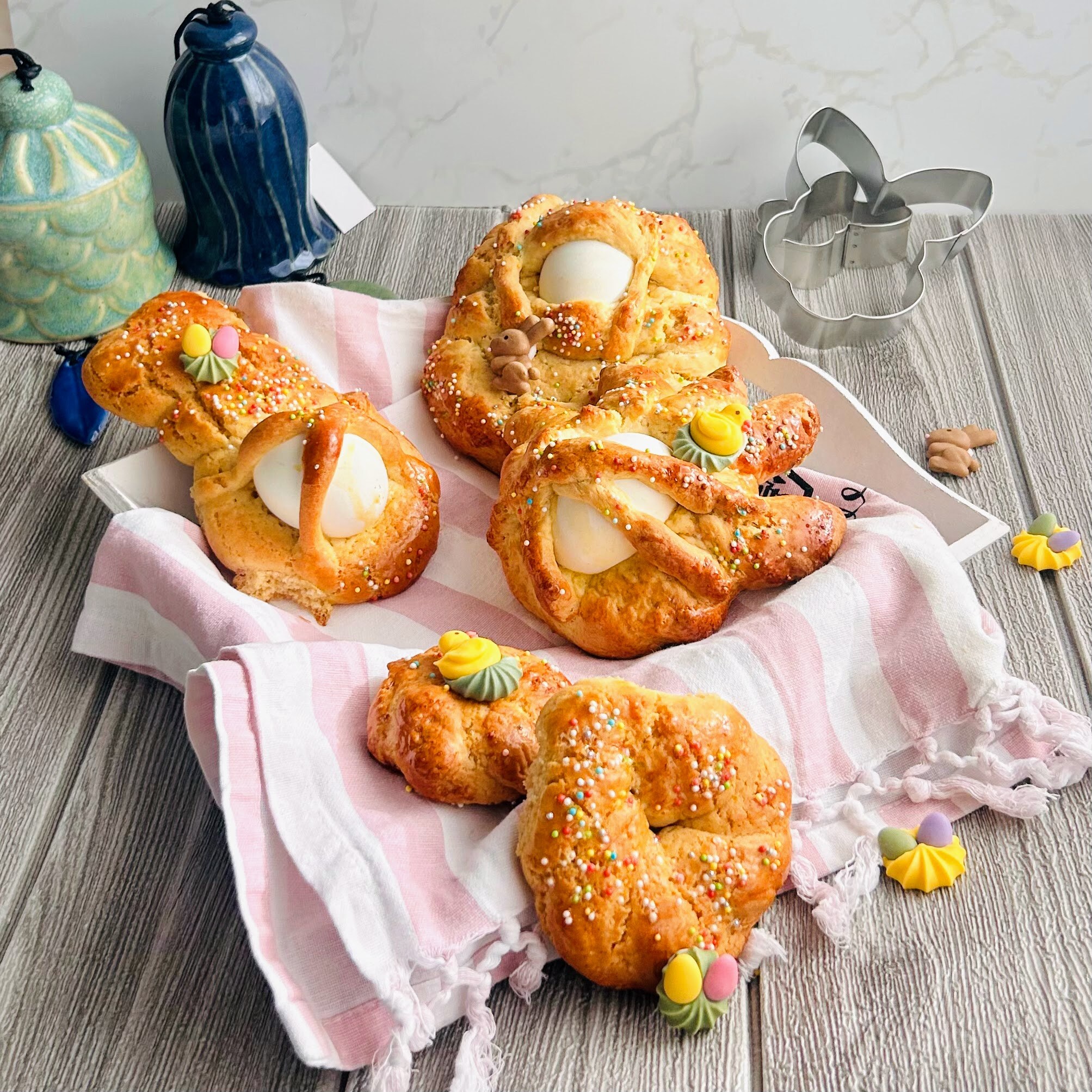 Ostergebäck (Cudduraci aus Kalabrien)