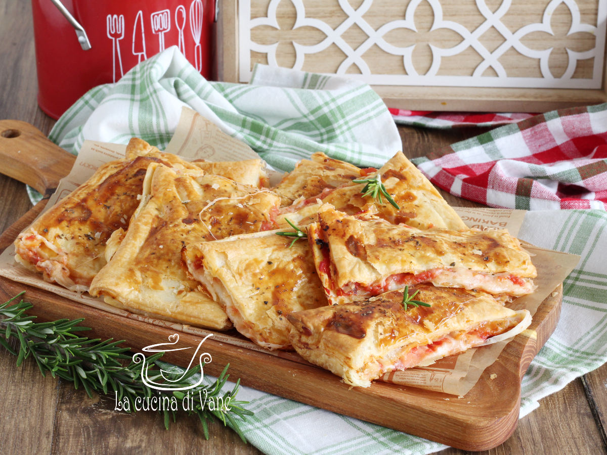 GEFÜLLTE RUSTIKALE PIZZA