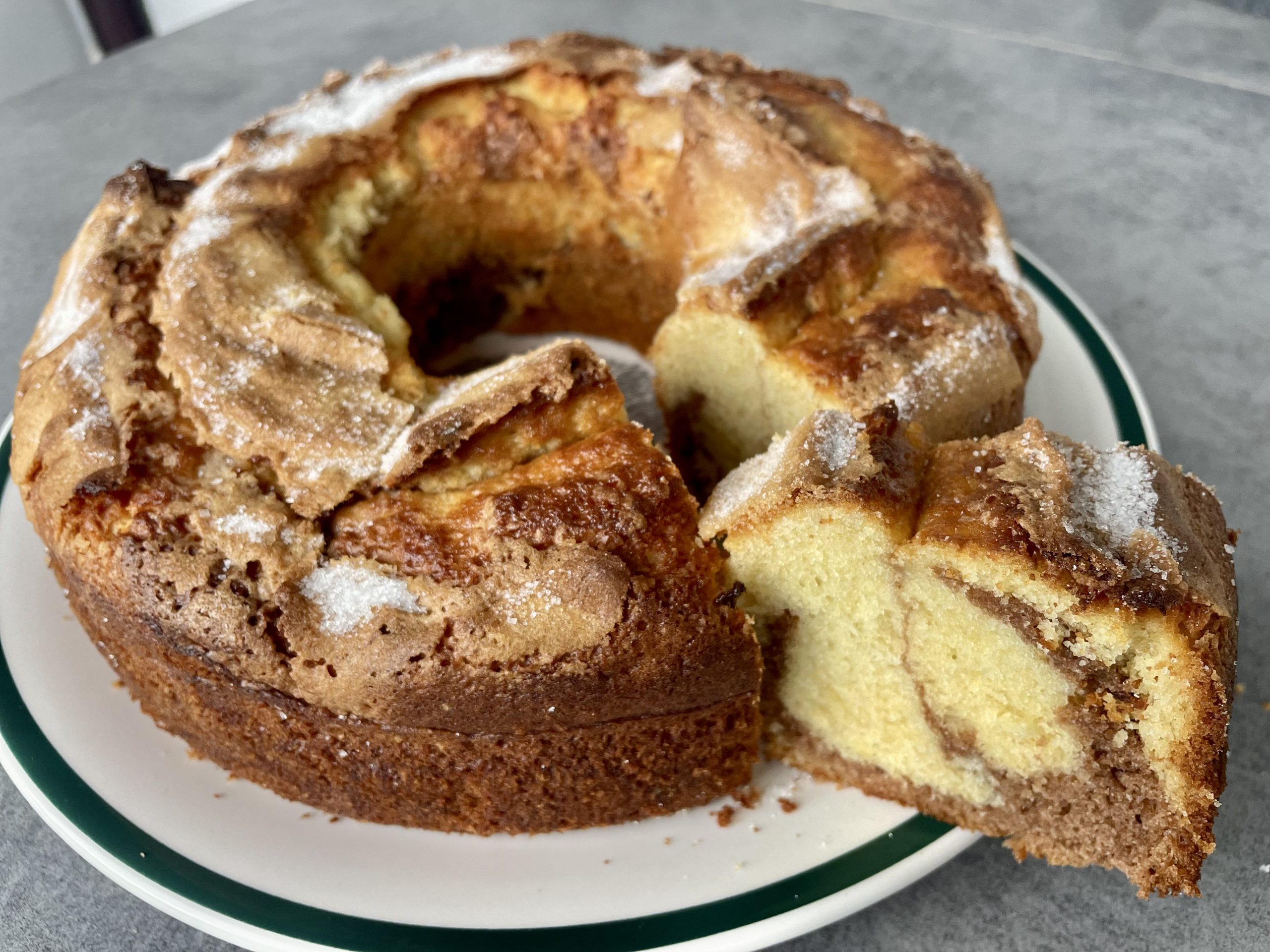 Zweifarbiger Gugelhupf mit Nutella