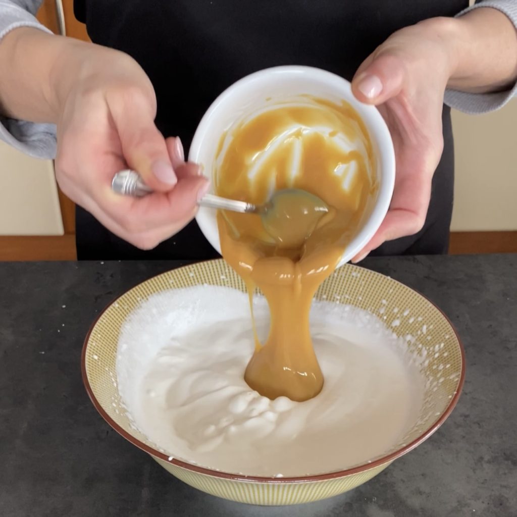 kalter Erdbeerkuchen