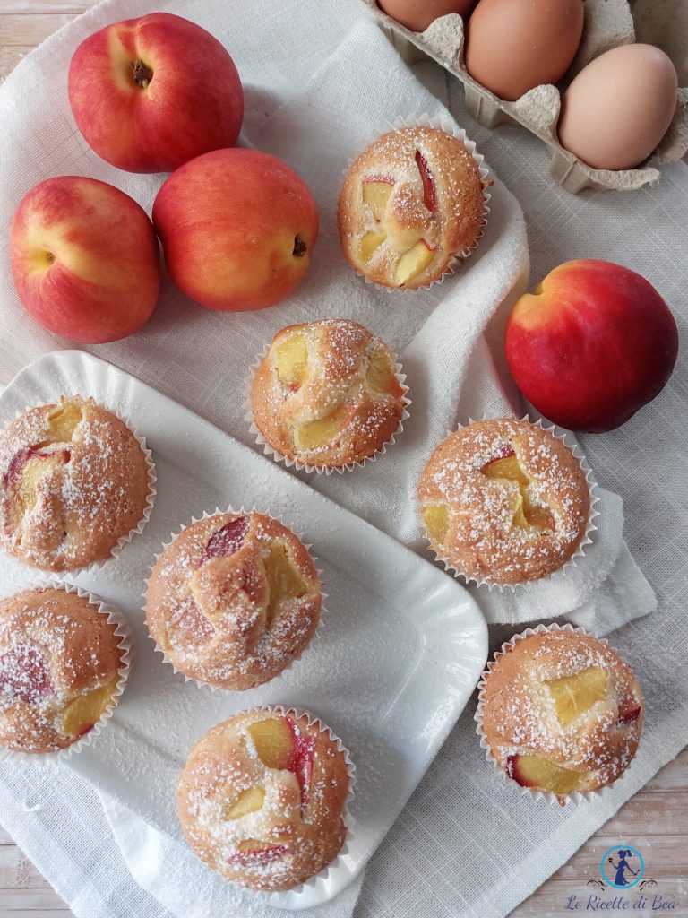 Muffins mit Pfirsichen ohne Laktose