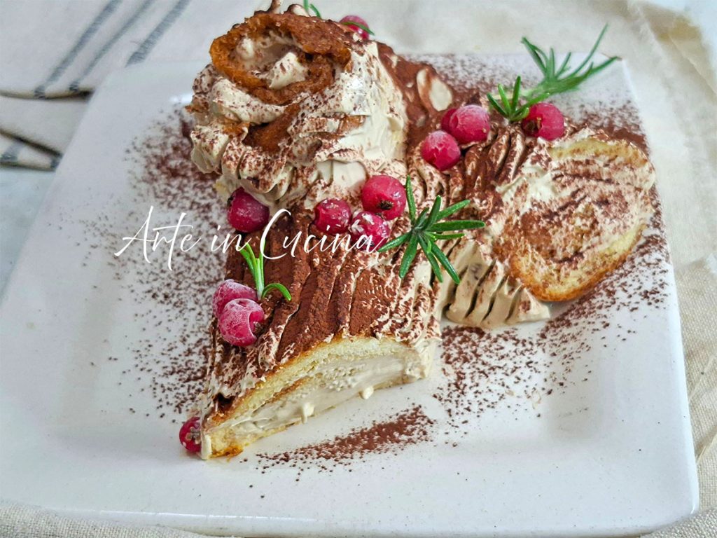 PANDORO-ROLLE mit TIRAMISU