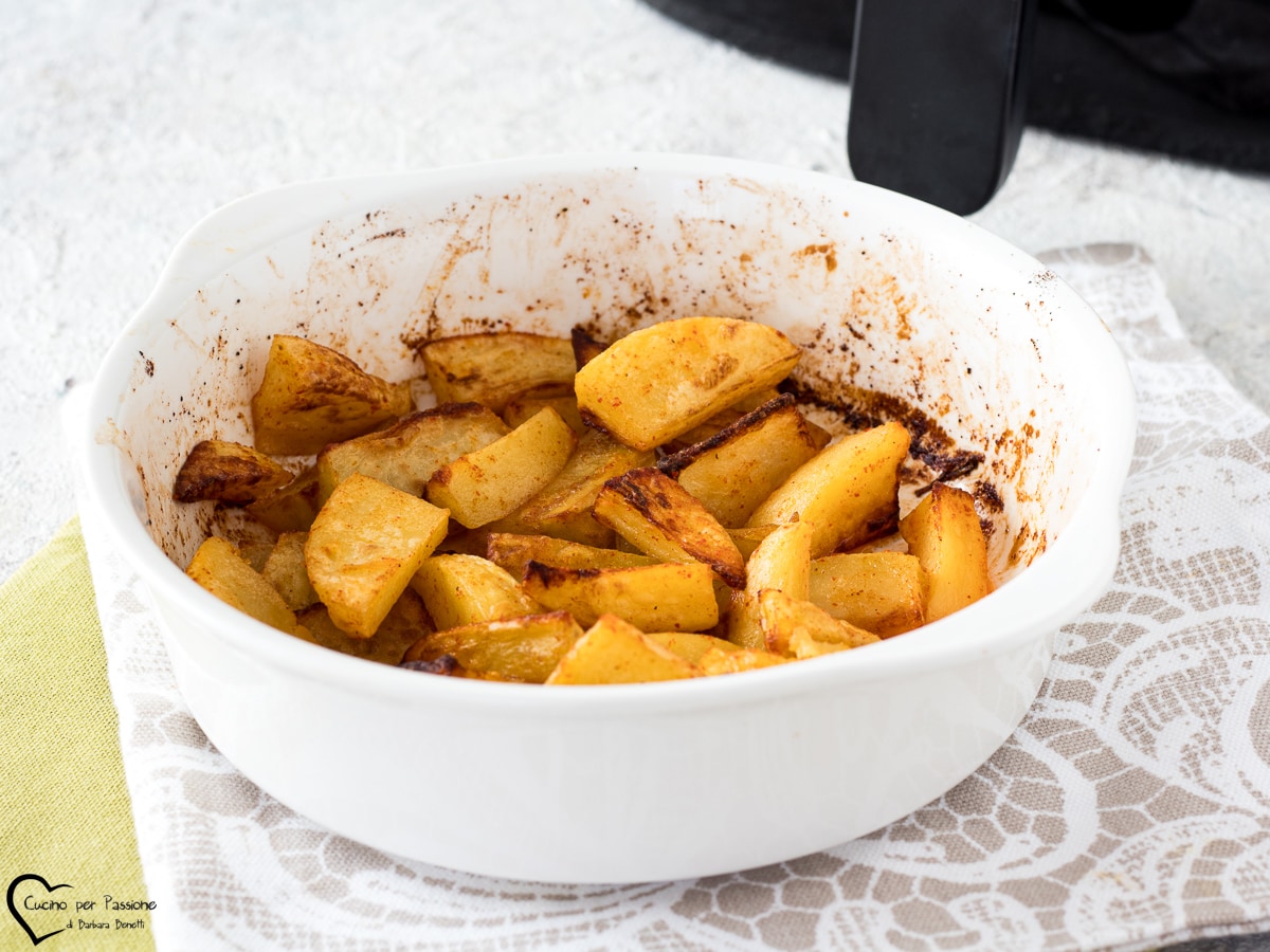 PAPRIKA-KARTOFFELN IN DER LUFTFRITTEUSE