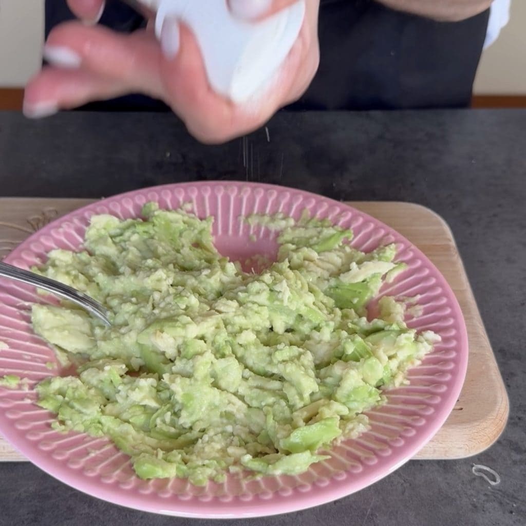 pasta mit avocado und thunfisch
