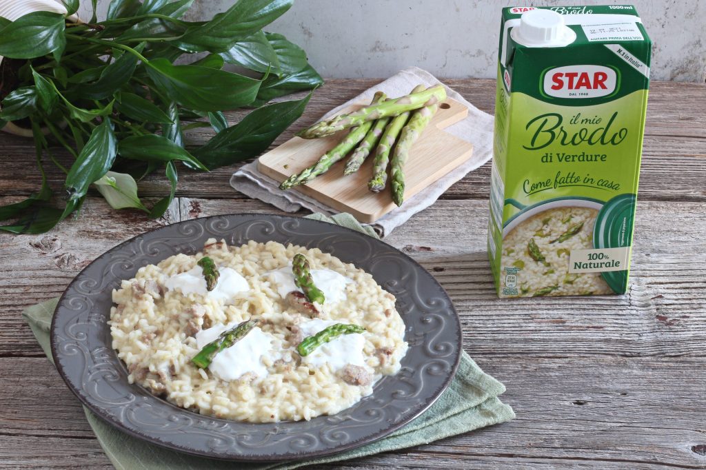 RISOTTO MIT SPARGEL WURST UND STRACCIATELLA
