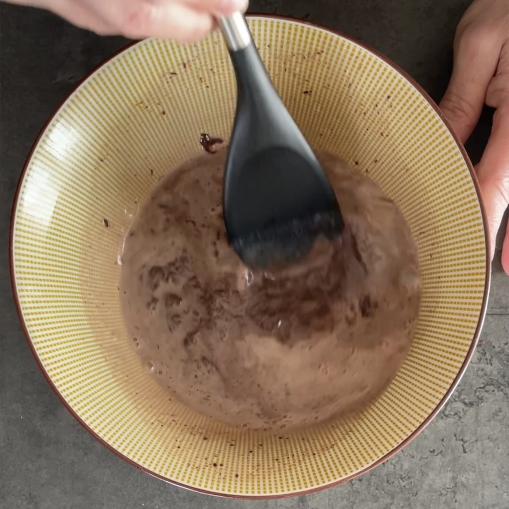 Schoko-Salami ohne Ei und Butter