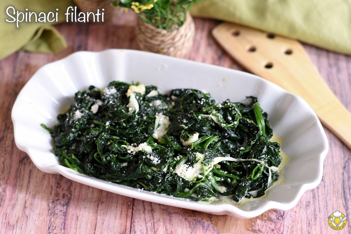 Spinat mit Mozzarella überbacken