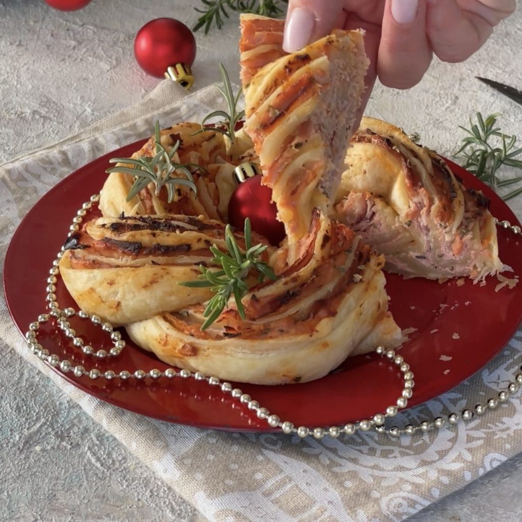 weihnachtlicher Blätterteigkranz