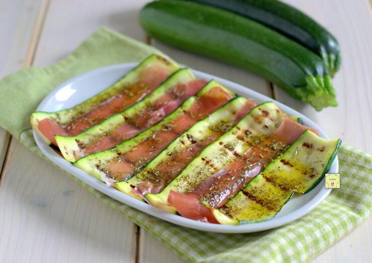Zucchini und Rohschinken