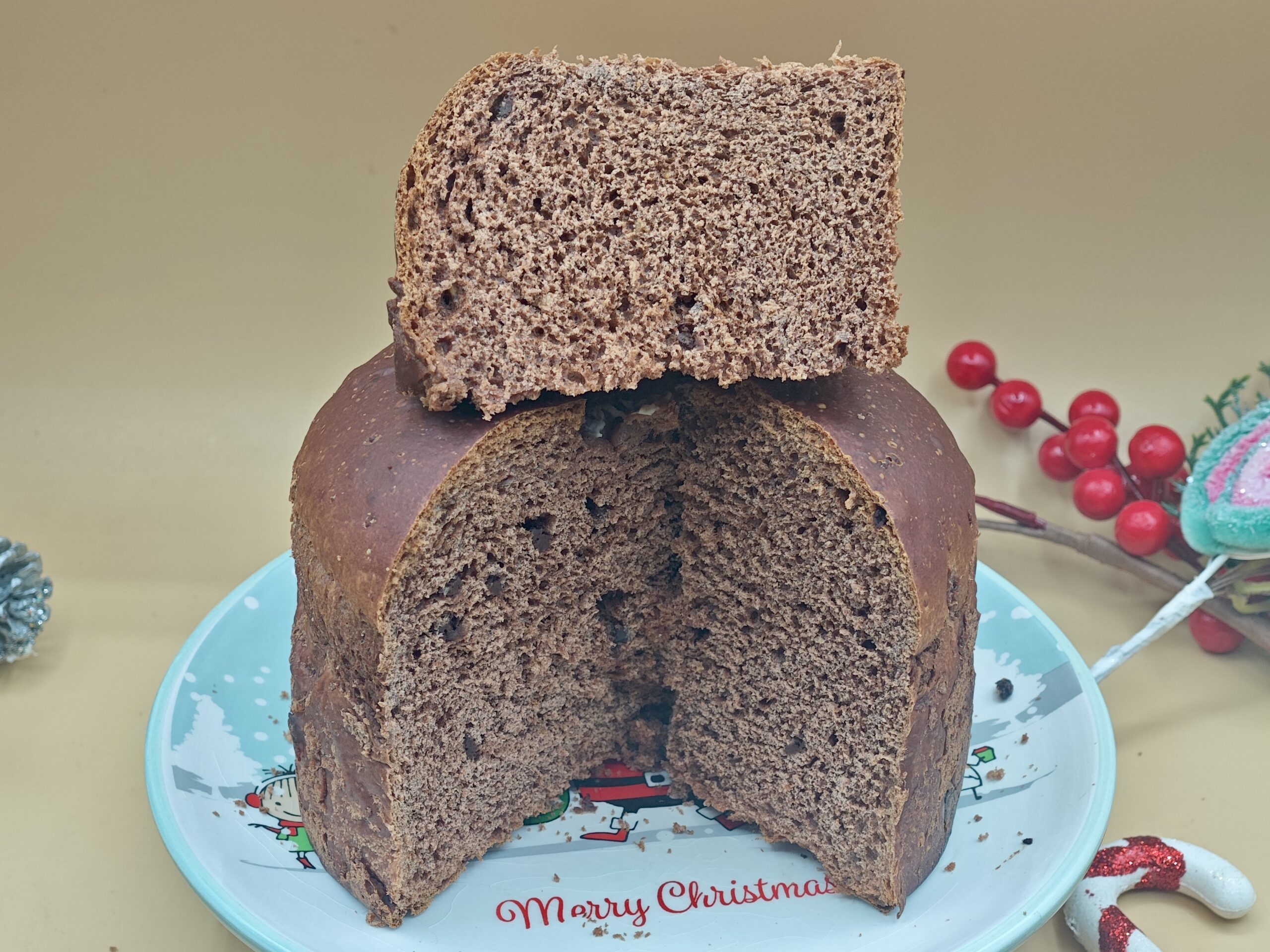 Weiches, duftendes veganes Schokoladen-Panettone: Einfaches Rezept