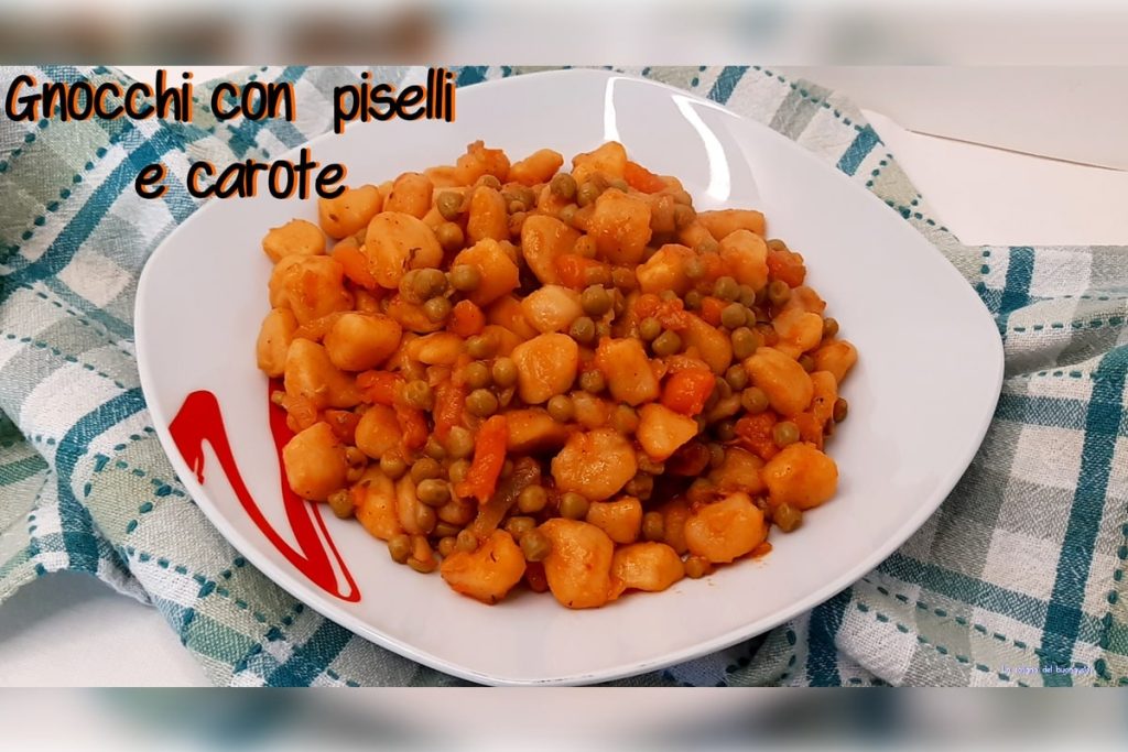 Gnocchi mit Erbsen und Karotten
