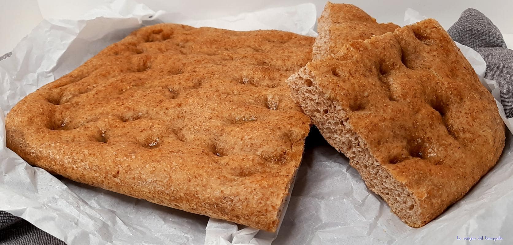 Halbvollkorn-Focaccia mit dem Brotbackautomat