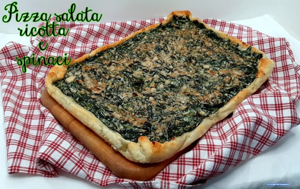 Herzhafte Pizza mit Ricotta und Spinat