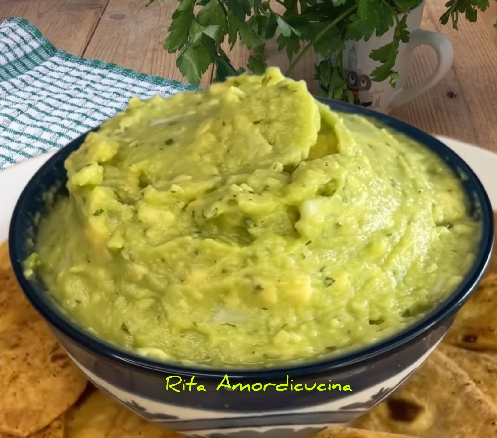Typische mexikanische Guacamole-Sauce