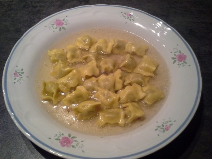 Agnolotti in Gemüsebrühe