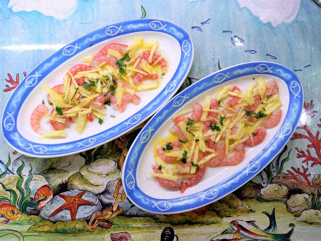 Marinierte Garnelen mit Ananaszeste