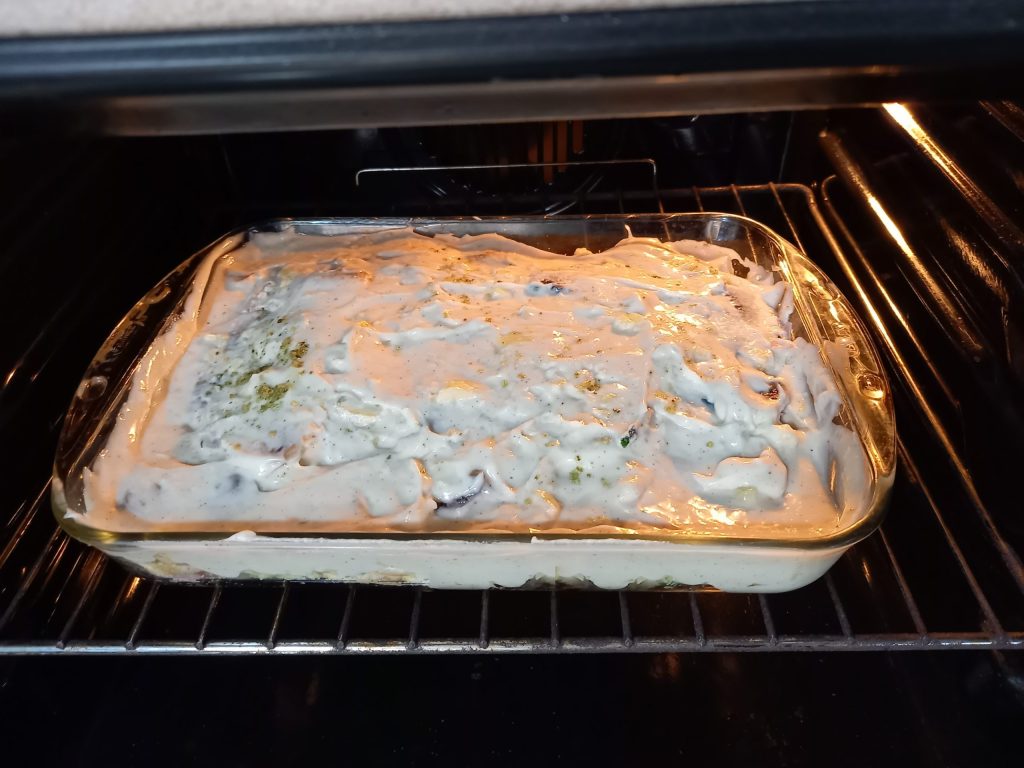 Blätterteig aus Champignonpilzen und Geräuchertem