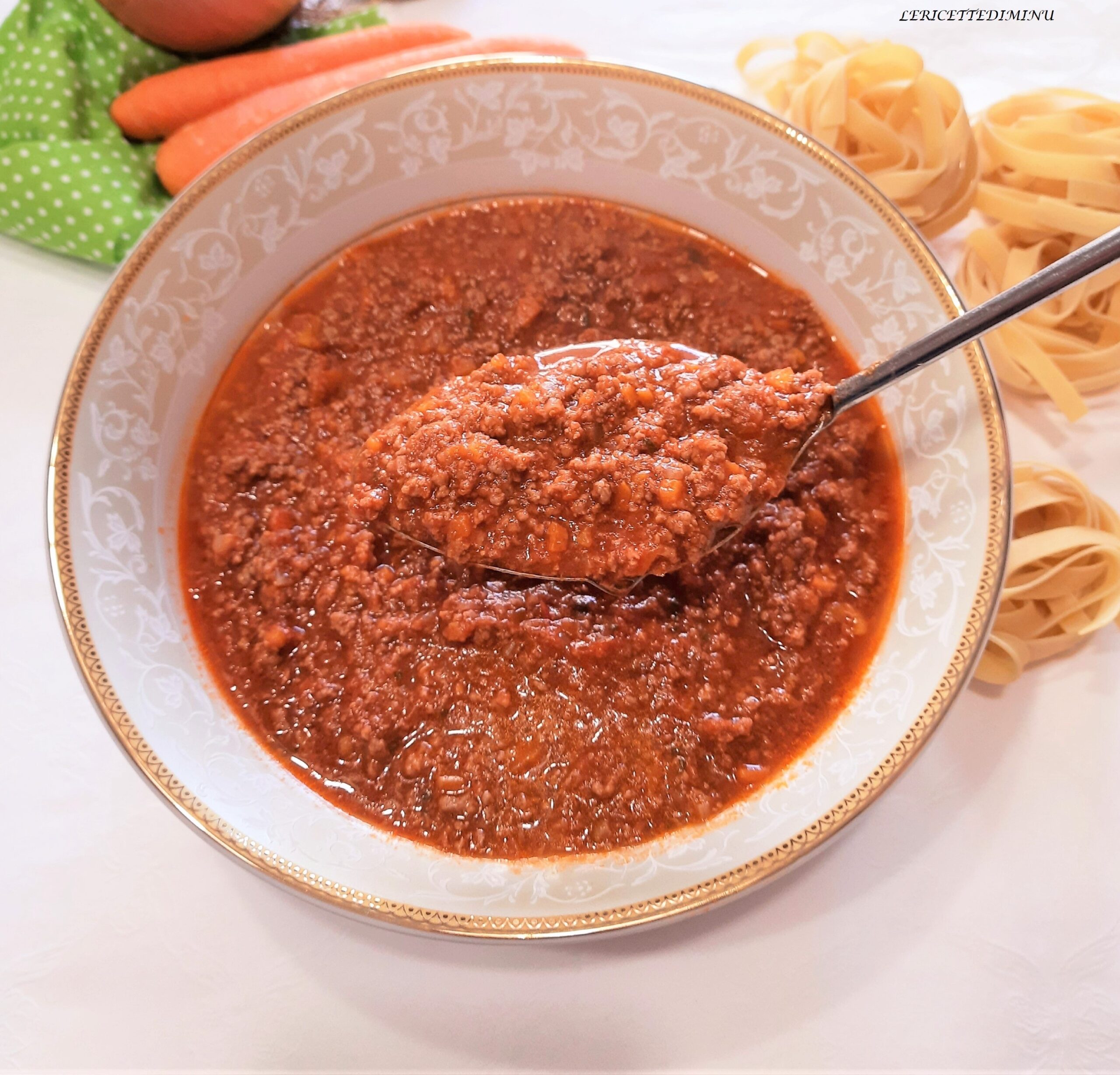 Bolognese-Ragout ohne Speck