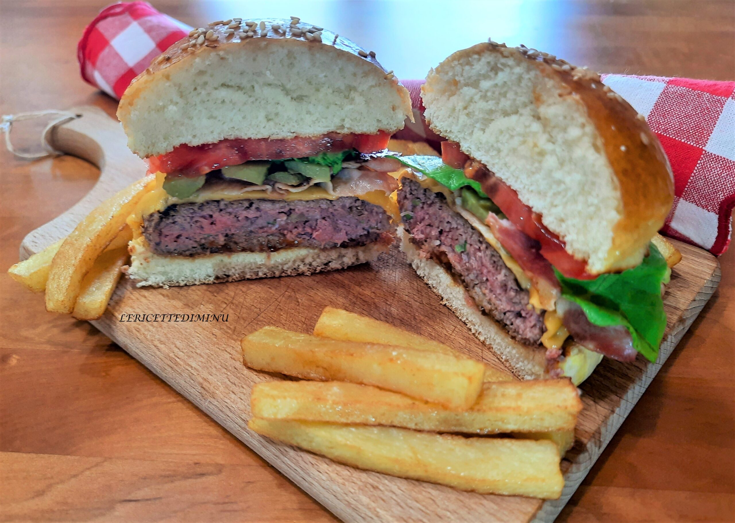 Amerikanisches Hamburger Rezept mit Käse
