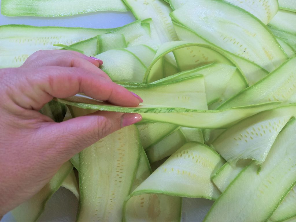 Zucchini in Scheiben geschnitten