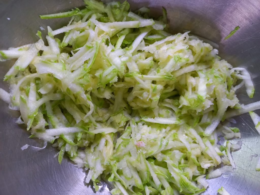 Julienne-Zucchini