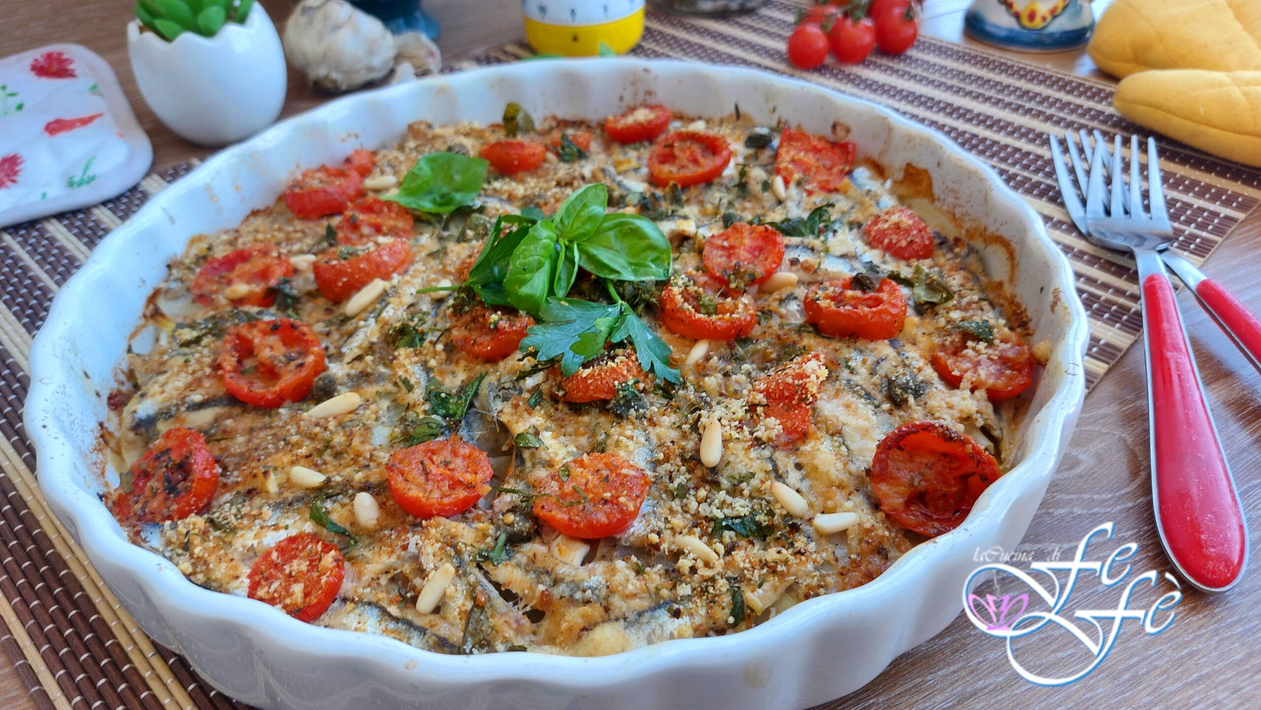 GEBACKENER ANSCHOVIS- UND KARTOFFELAUFLAUF