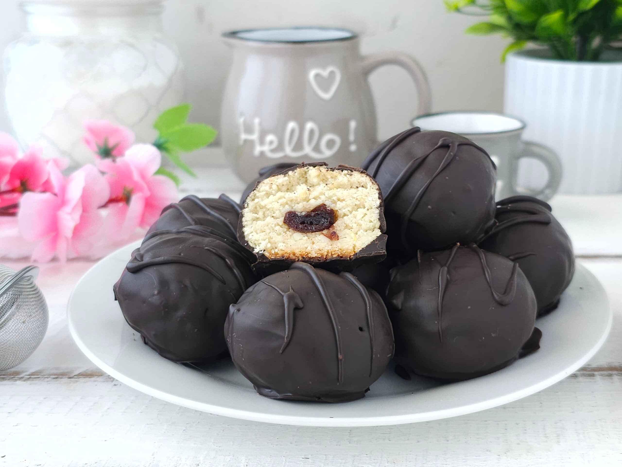 Mandel-Kirsch-Pralinen