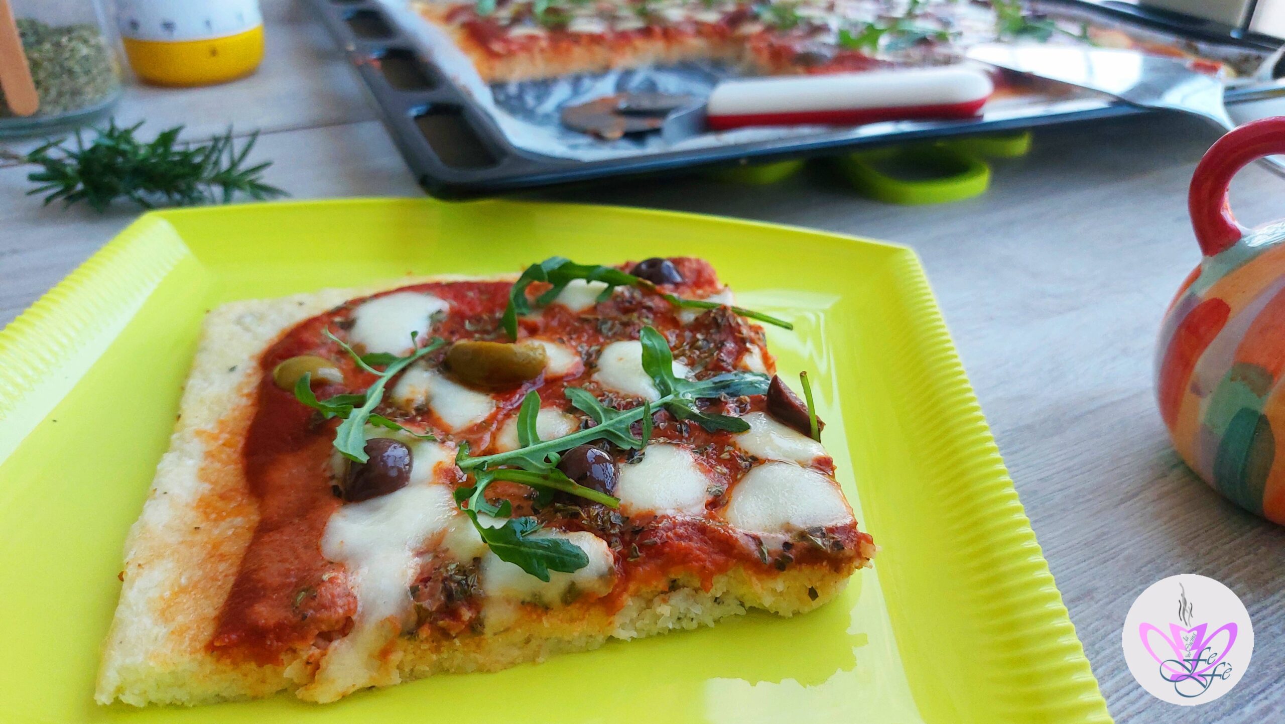 FAKE BLUMENKOHL-PIZZA IN DER PFANNE