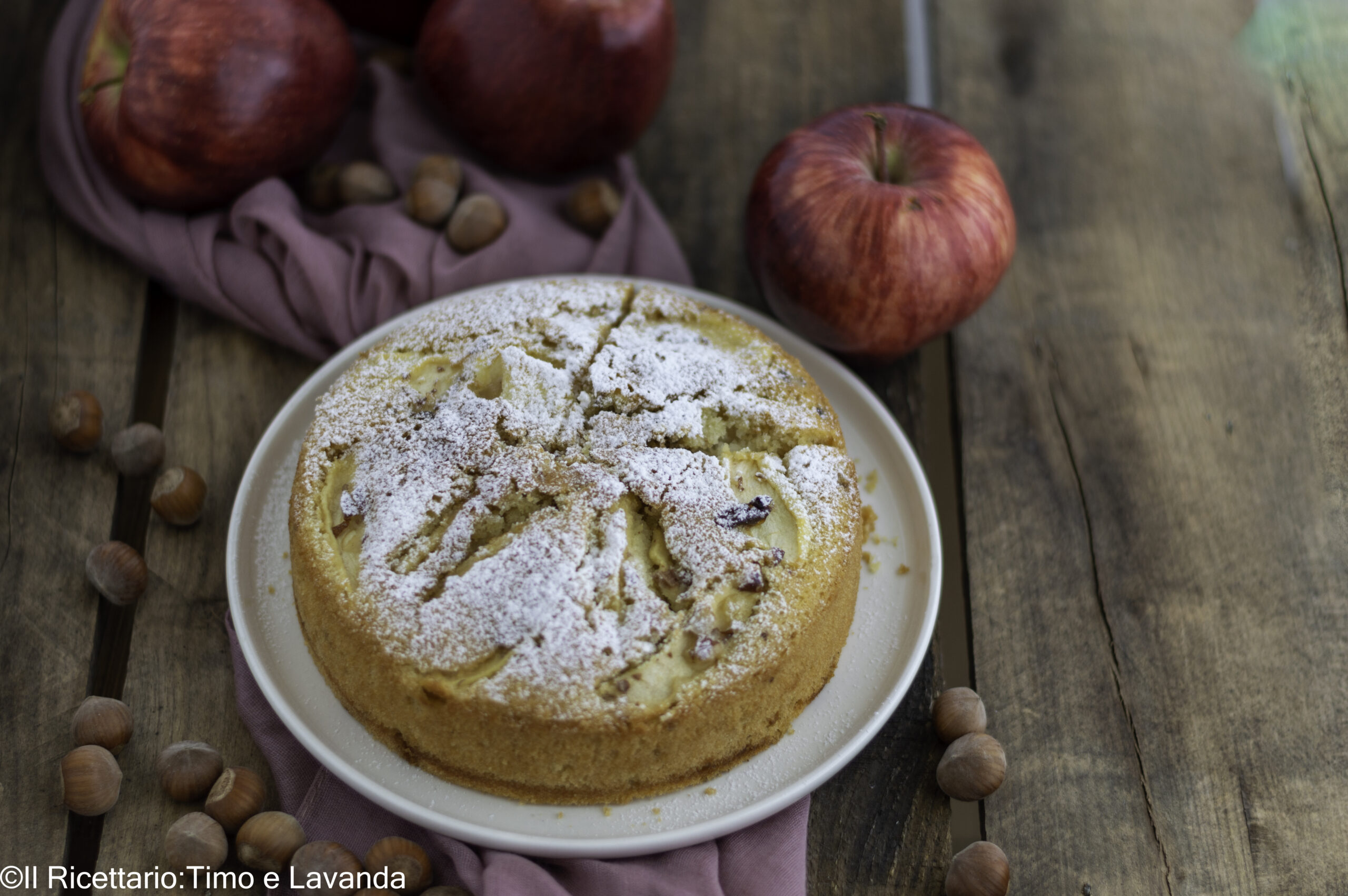 Apfel- und Haselnusskuchen