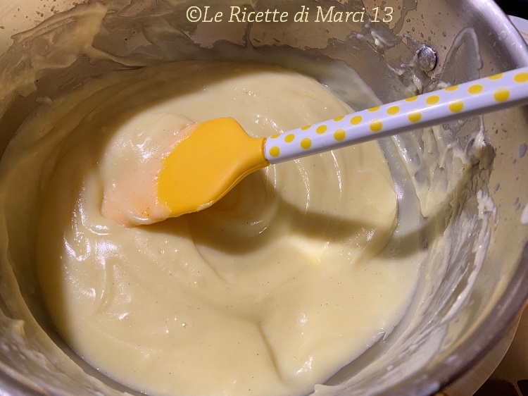 Boston Pie mit Schokolade und Creme