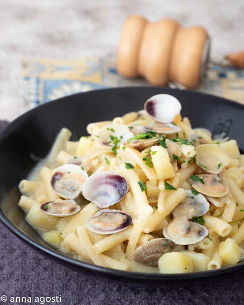 Cremige Pasta mit Kartoffeln und Venusmuscheln Rezept