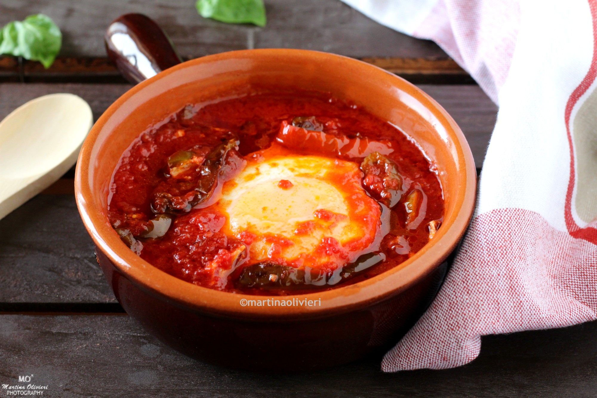 Eier mit Tomaten und Paprika – Rezept aus den Abruzzen