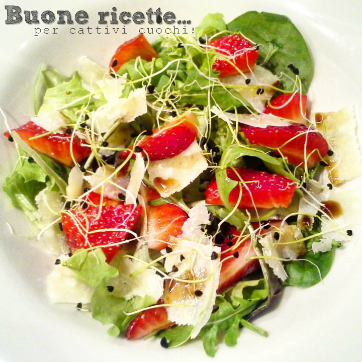 Erdbeersalat mit Balsamico-Essig